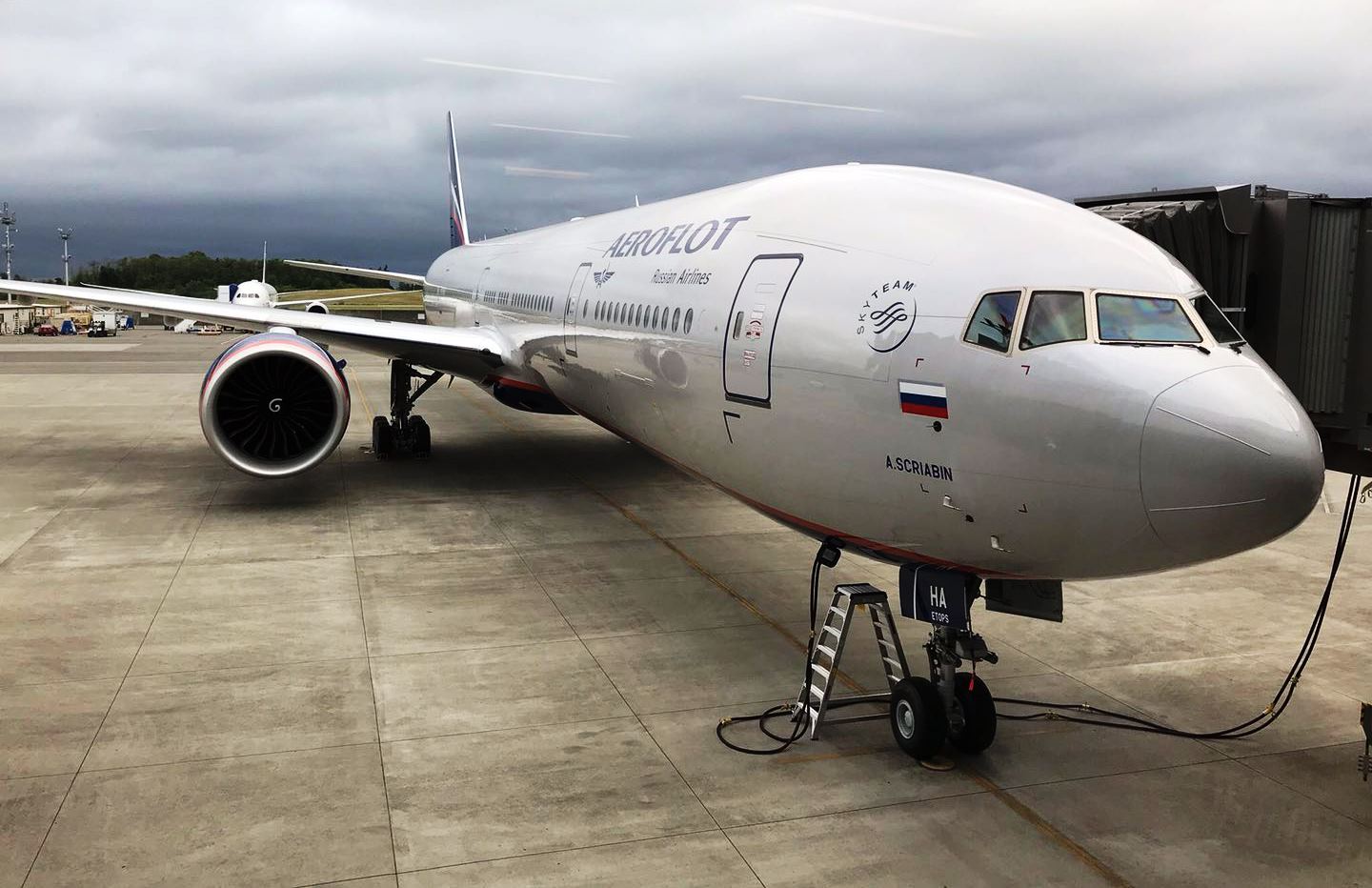 Боинг 777 300. Боинг 777 300 er. 777-300er. Boeing 777-300er. 777-300ер.