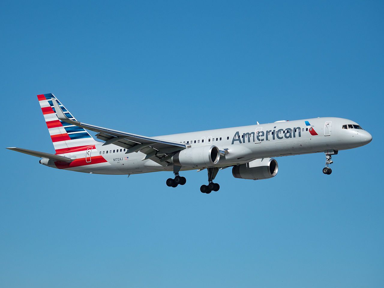 American Airlines Group Announces Pricing of Offerings of Common Stock