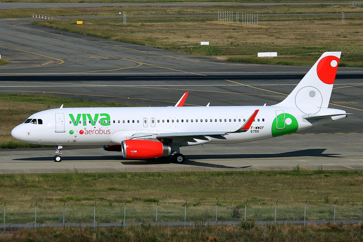 viva aerobus flights