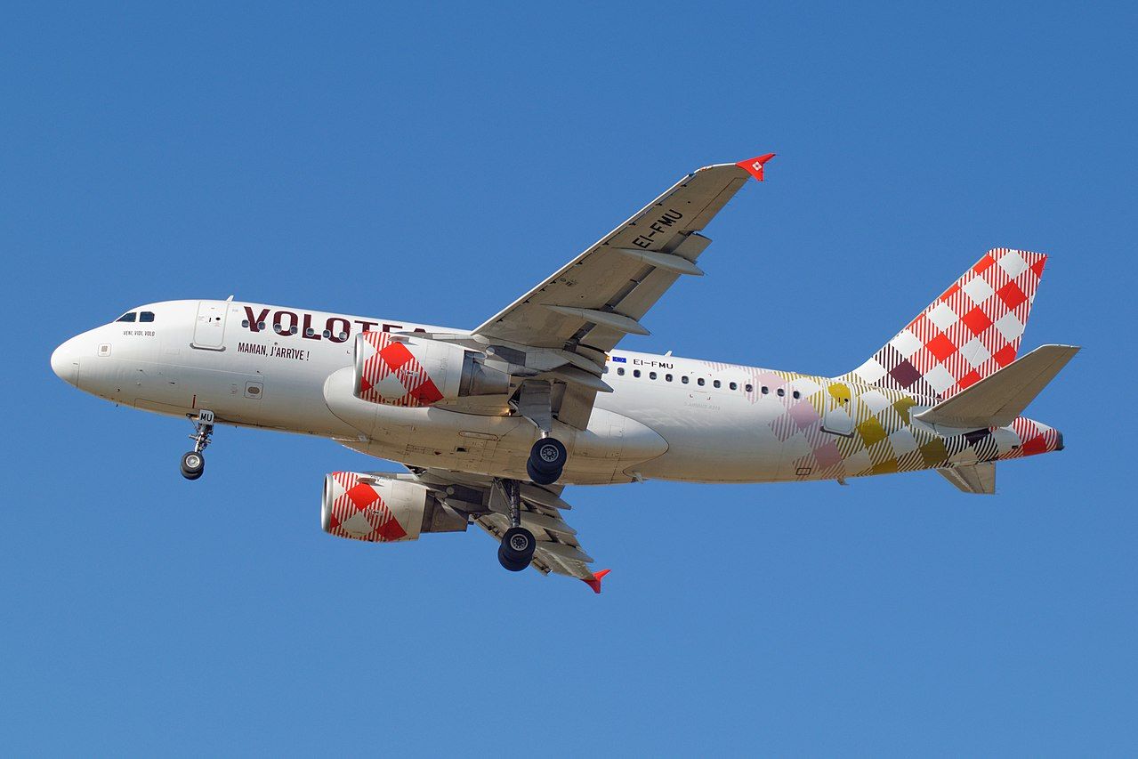 volotea carry on