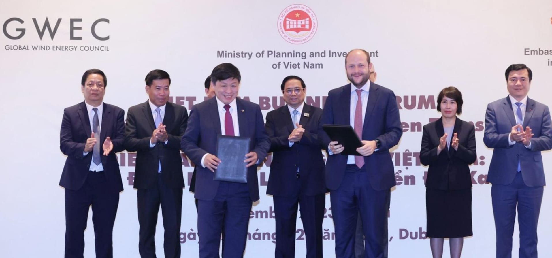 Vietjet and Novus Aviation Capital sign MoUs to establish an aircraft financing and leasing vehicle and the development of sustainable aviation fuel